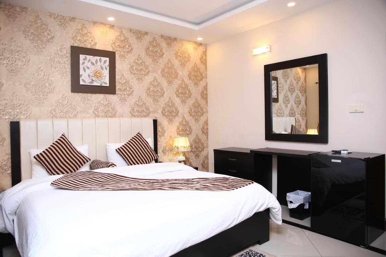 Hotel Safari Club 3 Bahria Town Rawalpindi Exterior foto